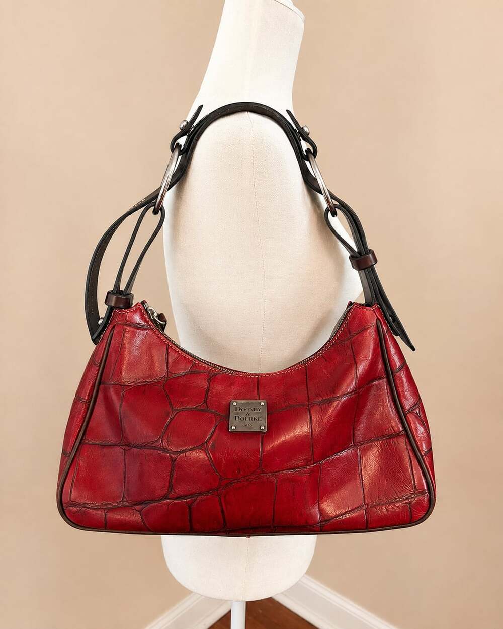 Vintage Y2K Dooney & Bourke Red Croc Embossed Shoulder Bag